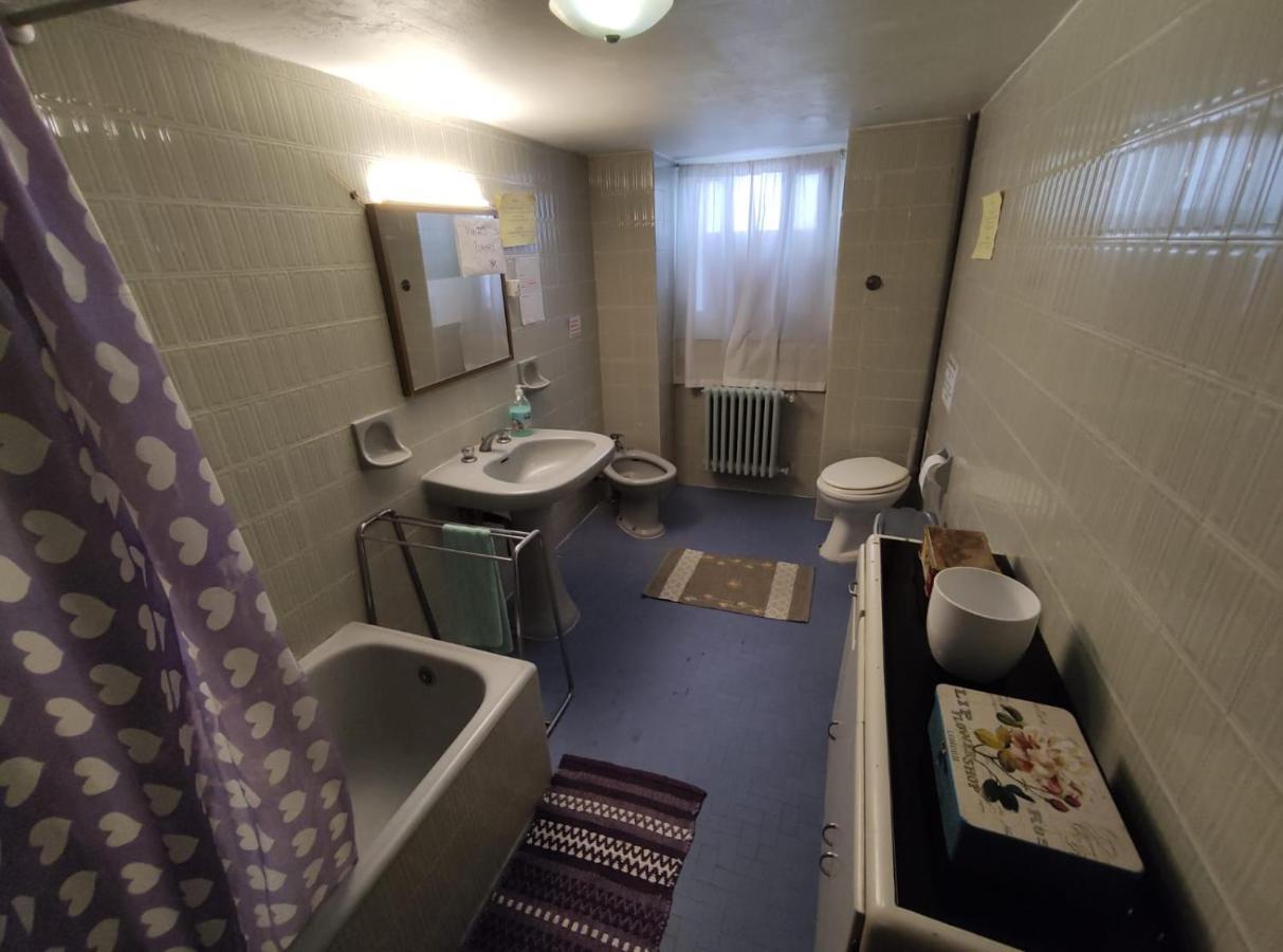 Movidablablabla Hostel Bari Buitenkant foto