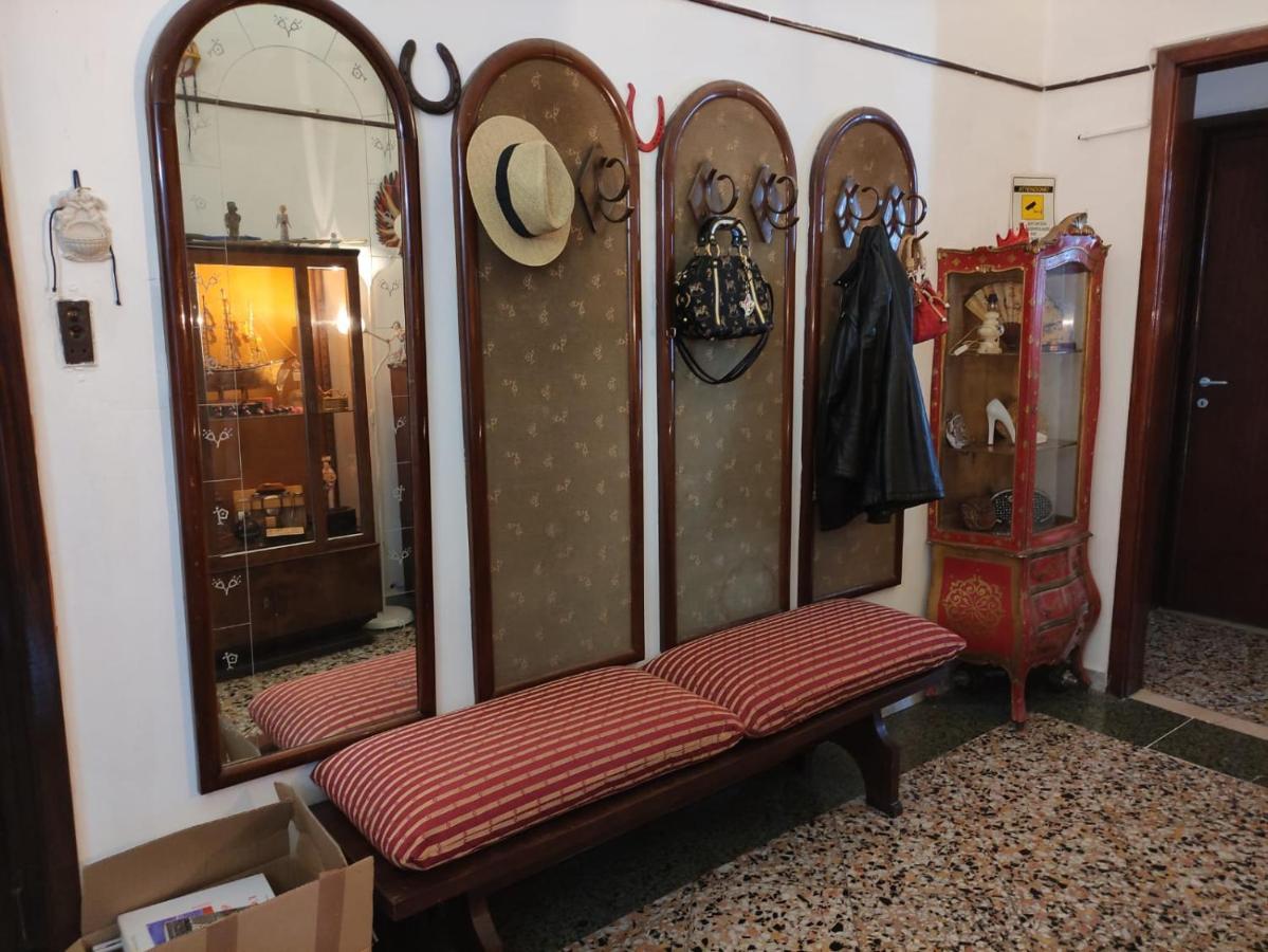 Movidablablabla Hostel Bari Buitenkant foto